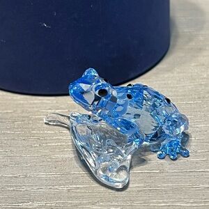 Swarovski Blue Dart Frog 955439.  SCS Retired 2009. MINT w/box+coa